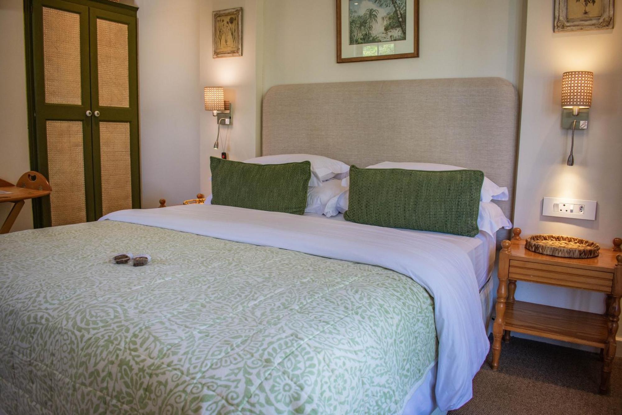 5 Seasons Guest House Стеленбош Екстериор снимка