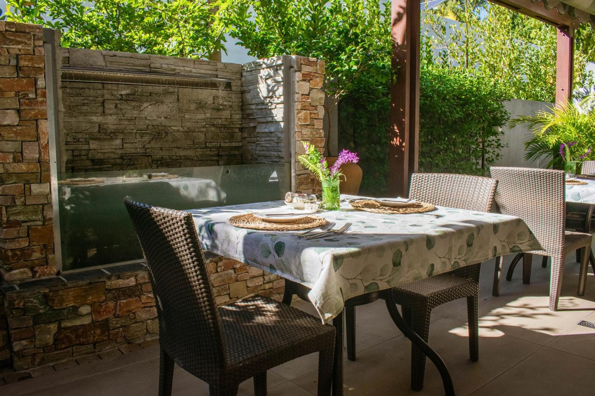5 Seasons Guest House Стеленбош Екстериор снимка